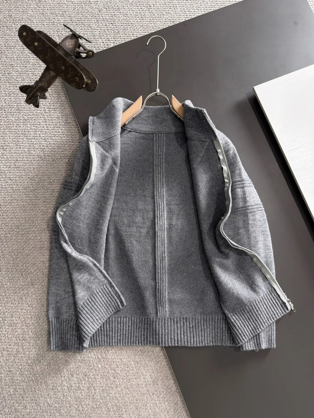 Quality 2026 ， Hot Sale！ . . ，logo ， ！ . . . ！ ！Sizes：M-3XL